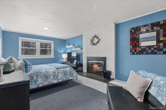 4 Ridgewood Terrace, Poughkeepsie, NY 12603