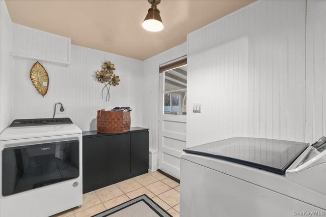 4 Ridgewood Terrace, Poughkeepsie, NY 12603