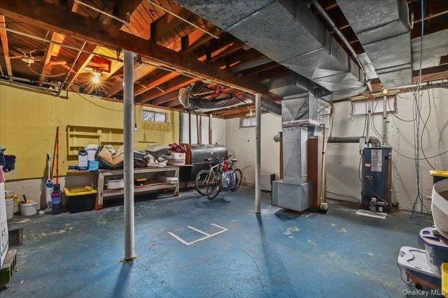 4 Ridgewood Terrace, Poughkeepsie, NY 12603