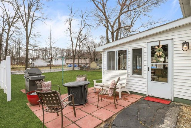 4 Ridgewood Terrace, Poughkeepsie, NY 12603