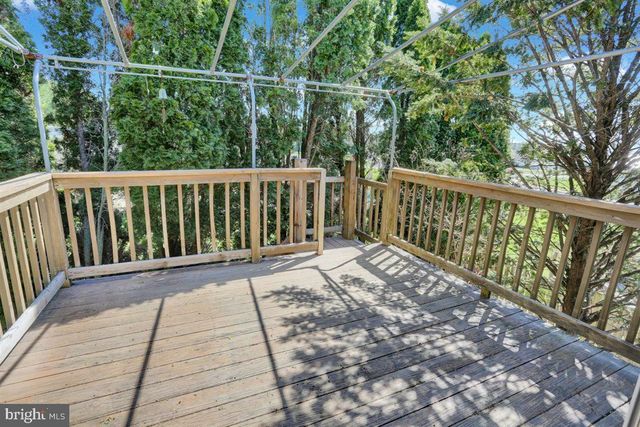 3705 E NEWPORT RD, Intercourse, PA 17534