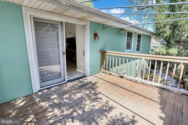 3705 E NEWPORT RD, Intercourse, PA 17534