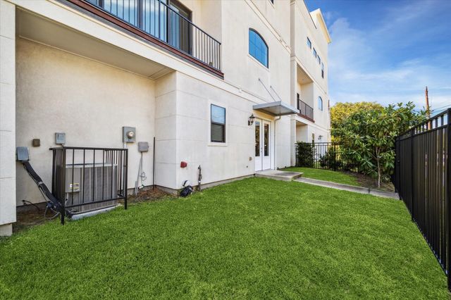 4705 Jackson Street, Houston, TX 77004