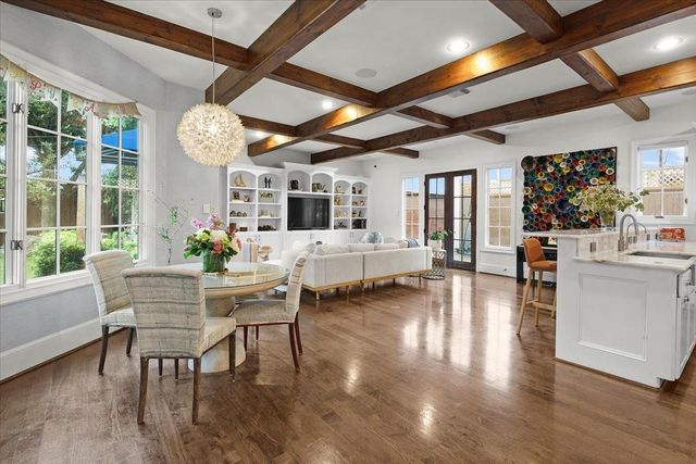 4005 Chatham Lane, Houston, TX 77027