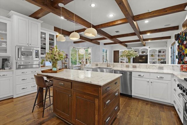 4005 Chatham Lane, Houston, TX 77027