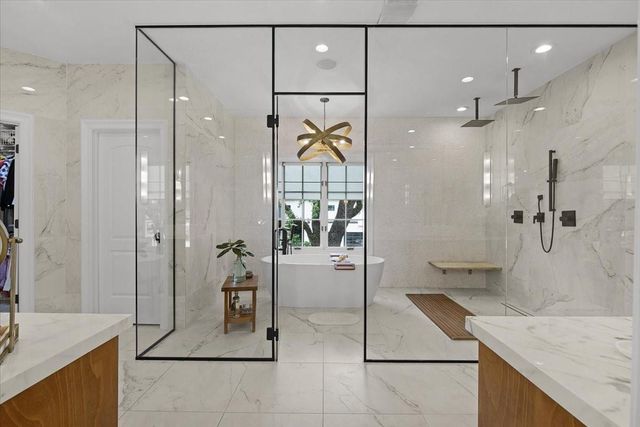 4005 Chatham Lane, Houston, TX 77027