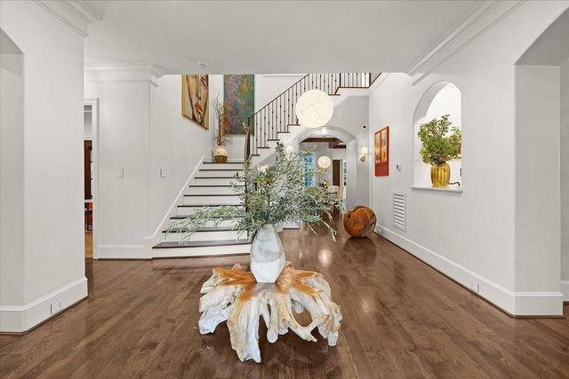 4005 Chatham Lane, Houston, TX 77027