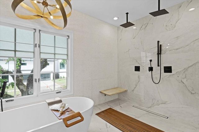 4005 Chatham Lane, Houston, TX 77027