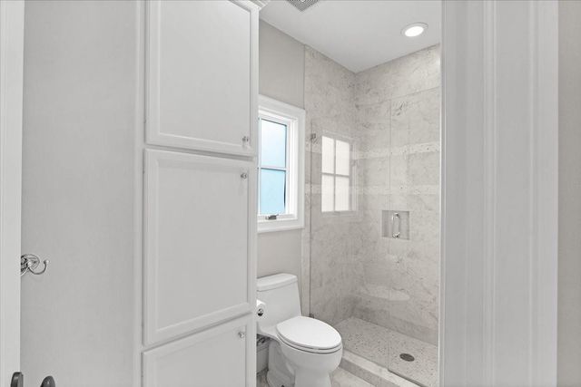 4005 Chatham Lane, Houston, TX 77027