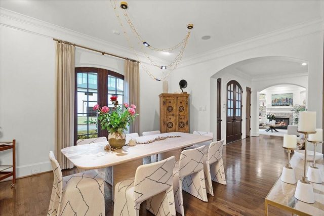 4005 Chatham Lane, Houston, TX 77027