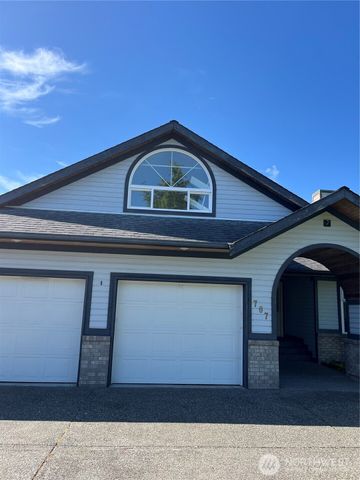 707 B Street, Blaine, WA 98230
