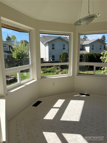 707 B Street, Blaine, WA 98230