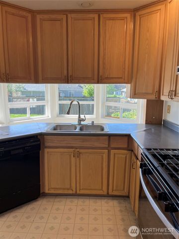 707 B Street, Blaine, WA 98230