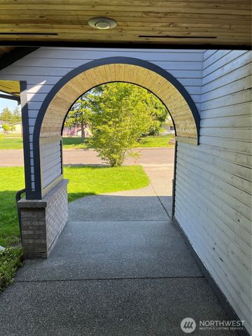 707 B Street, Blaine, WA 98230