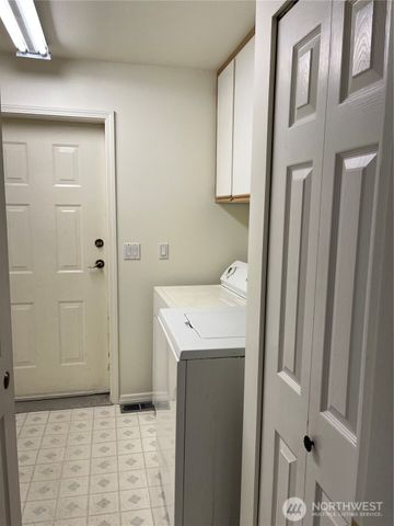 707 B Street, Blaine, WA 98230