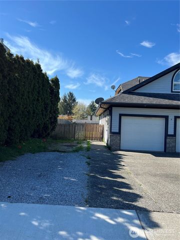 707 B Street, Blaine, WA 98230