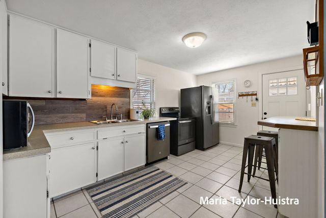 1525 Grant Avenue, Grand Haven City, MI 49417