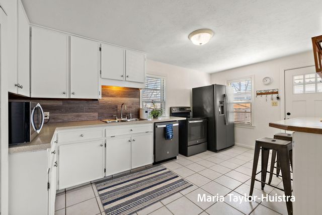 1525 Grant Avenue, Grand Haven City, MI 49417