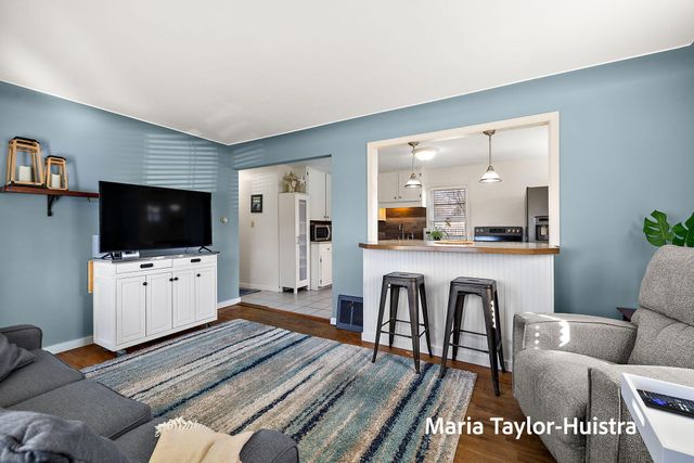 1525 Grant Avenue, Grand Haven City, MI 49417