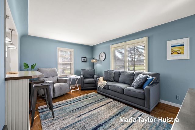 1525 Grant Avenue, Grand Haven City, MI 49417