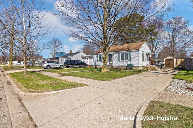 1525 Grant Avenue, Grand Haven City, MI 49417