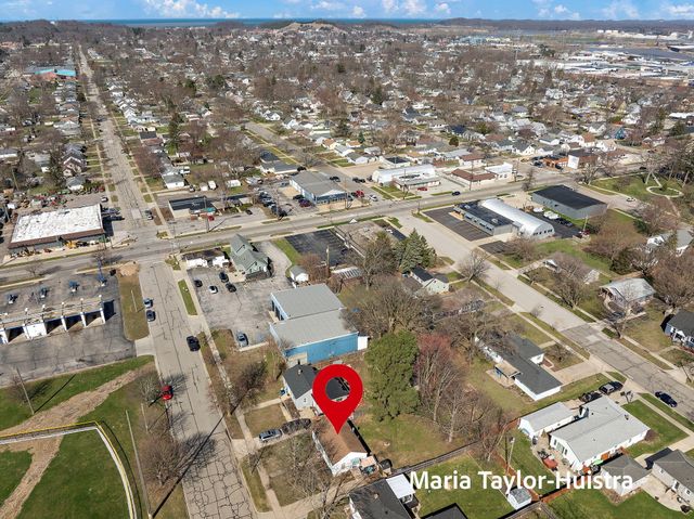 1525 Grant Avenue, Grand Haven City, MI 49417