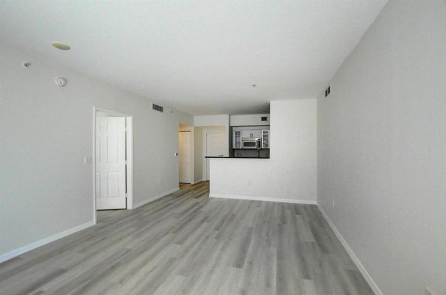 700 E Boynton Beach Boulevard 403, Boynton Beach, FL 33435