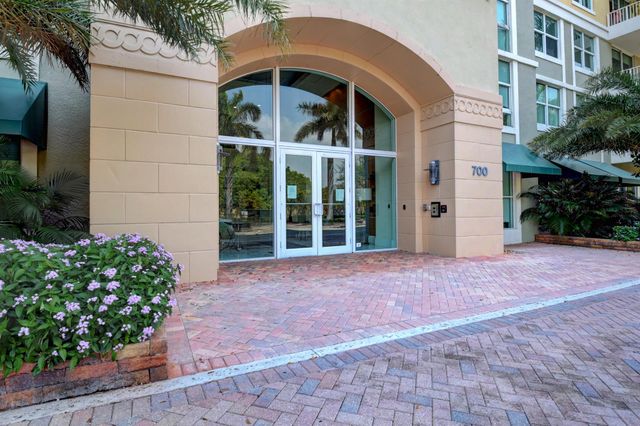 700 E Boynton Beach Boulevard 403, Boynton Beach, FL 33435