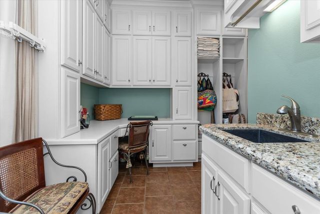 102 Harmony Hill Court, Lufkin, TX 75901