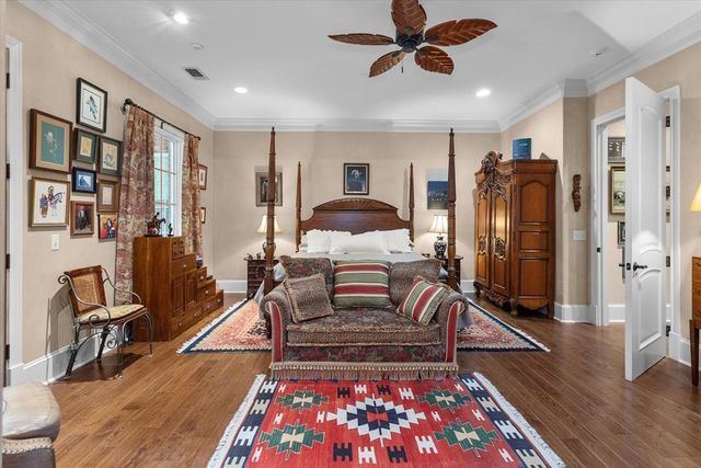 102 Harmony Hill Court, Lufkin, TX 75901