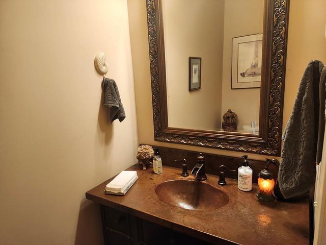 102 Harmony Hill Court, Lufkin, TX 75901