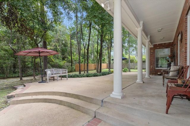 102 Harmony Hill Court, Lufkin, TX 75901