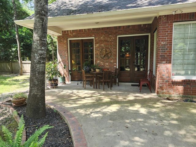102 Harmony Hill Court, Lufkin, TX 75901