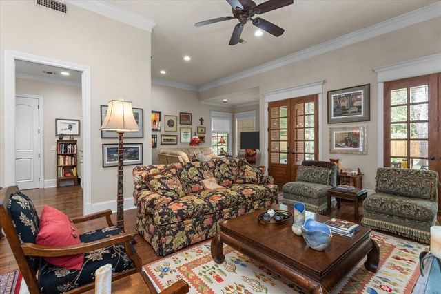 102 Harmony Hill Court, Lufkin, TX 75901