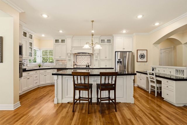 2024 S Overbluff Ct, Spokane, WA 99203