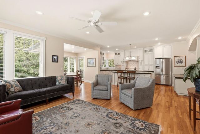 2024 S Overbluff Ct, Spokane, WA 99203