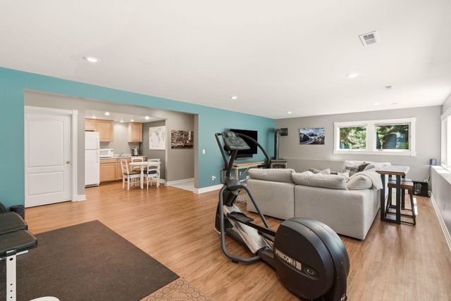 2024 S Overbluff Ct, Spokane, WA 99203