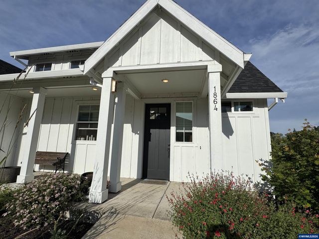 1864 John Muir Cir SE, Salem, OR 97302