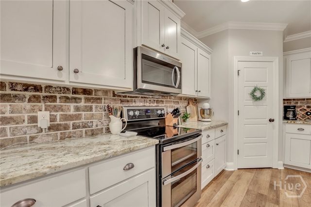 188 Crawford Lane, Richmond Hill, GA 31324