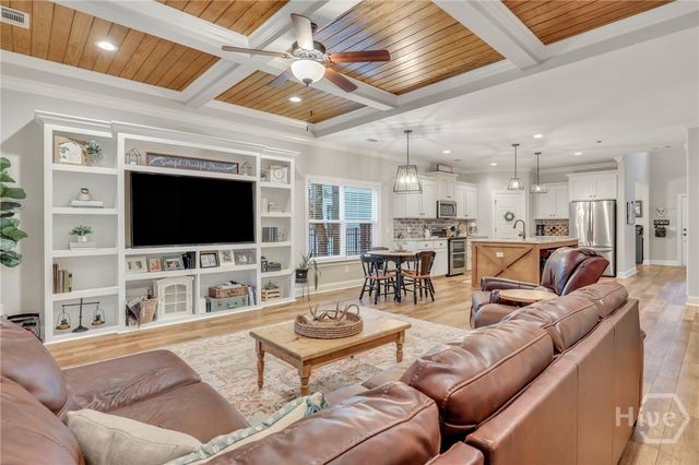 188 Crawford Lane, Richmond Hill, GA 31324