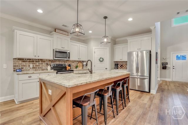 188 Crawford Lane, Richmond Hill, GA 31324