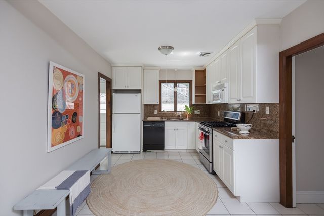 15 Eugenia Rd, Boston, MA 02131