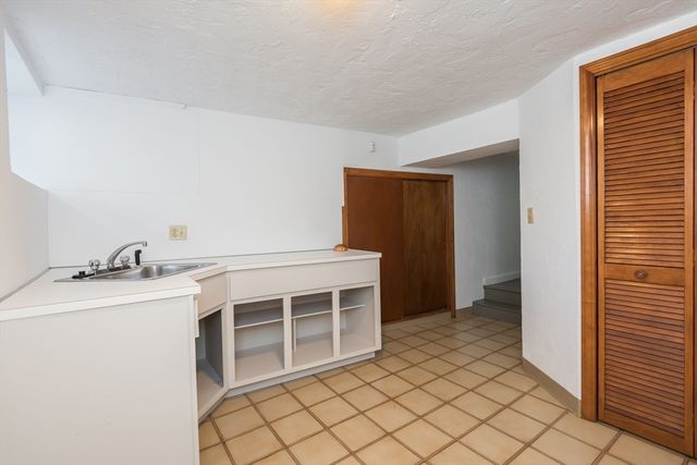 15 Eugenia Rd, Boston, MA 02131