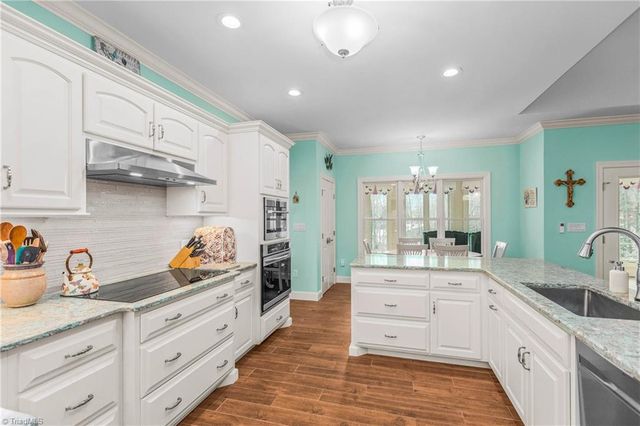 153 Woodridge Drive, Mount Airy, NC 27030