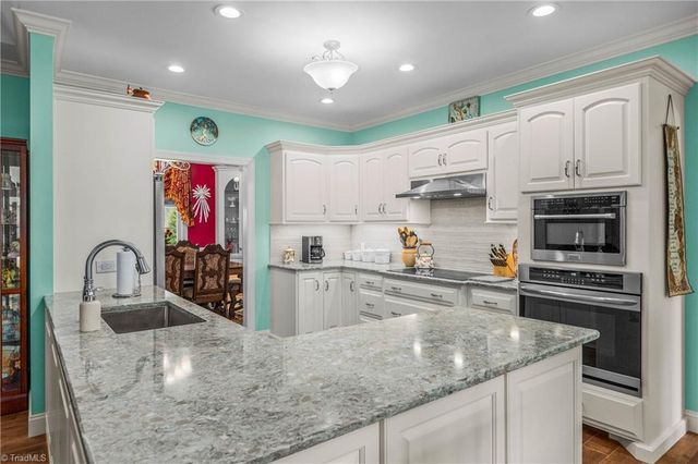 153 Woodridge Drive, Mount Airy, NC 27030