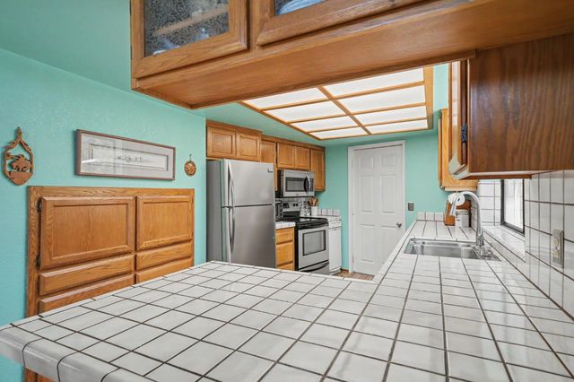 19783 Meadowood Dr, Jackson, CA 95642