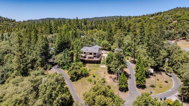 19783 Meadowood Dr, Jackson, CA 95642