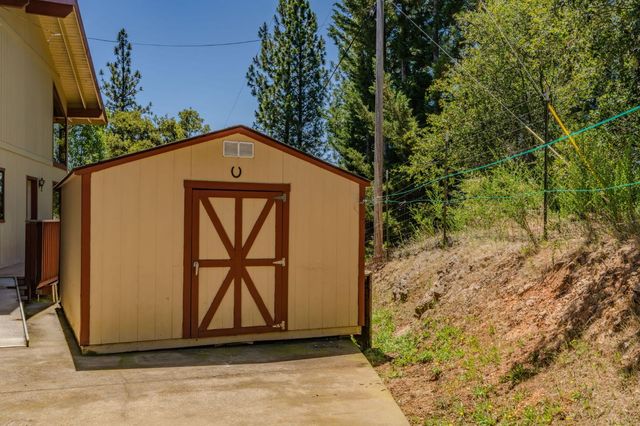19783 Meadowood Dr, Jackson, CA 95642