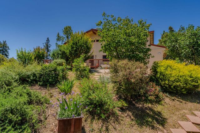 19783 Meadowood Dr, Jackson, CA 95642