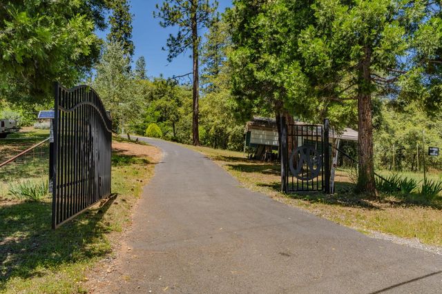 19783 Meadowood Dr, Jackson, CA 95642